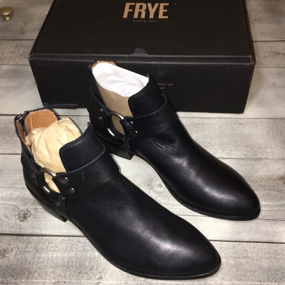 frye ray harness back zip